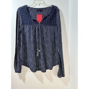 Sanctuary Evereve women’s navy white knit striped shirt size M. NWT  #21-0542